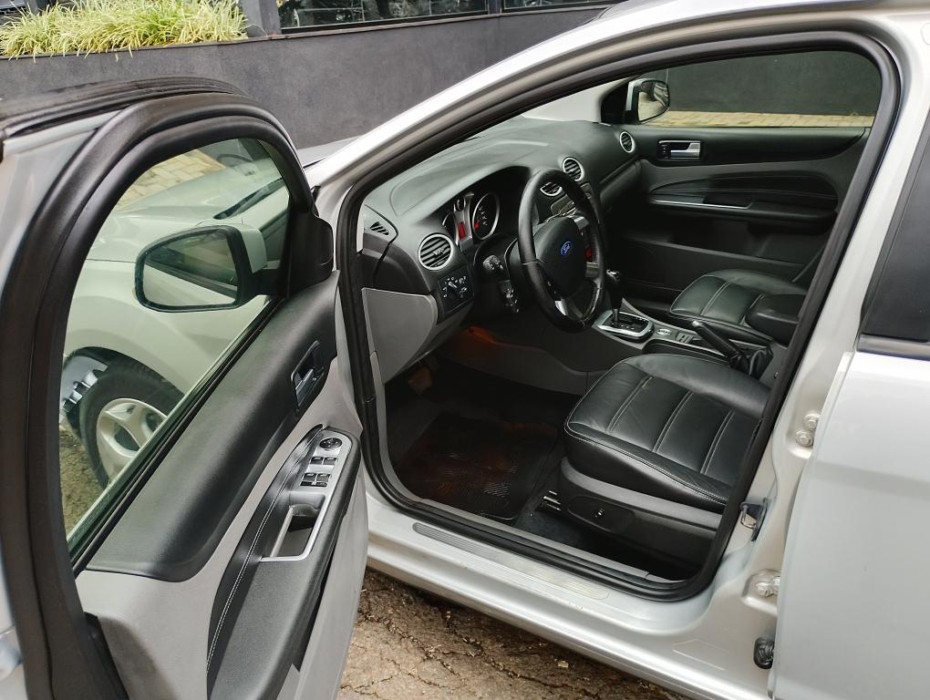 FORD Focus Hatch - Foto