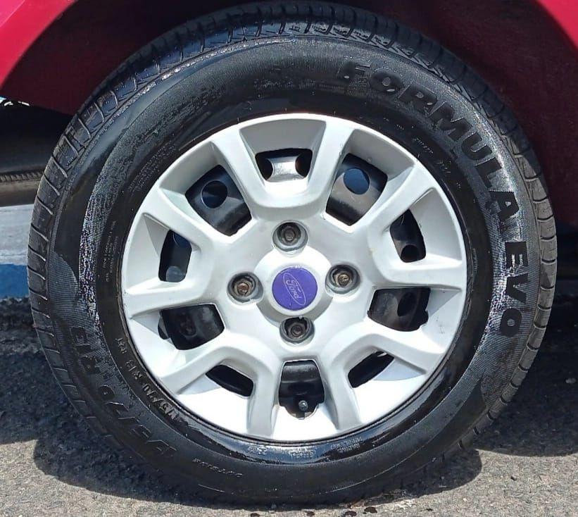 FORD Ka Hatch - Foto