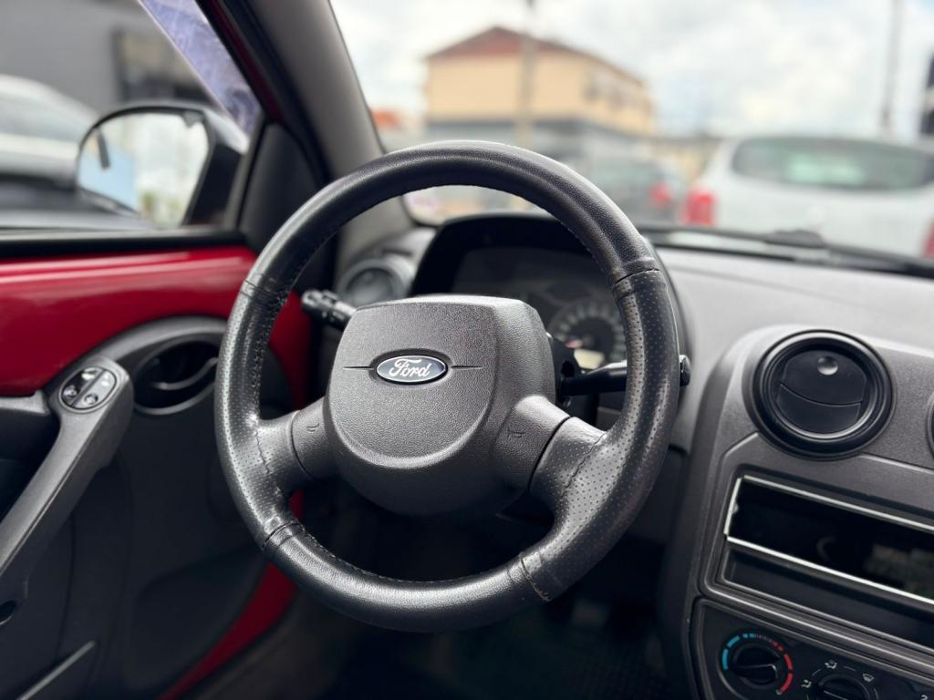 FORD Ka Hatch - Foto