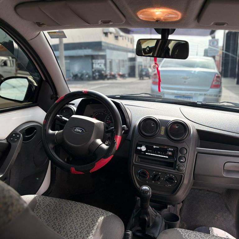 FORD Ka Hatch - Foto