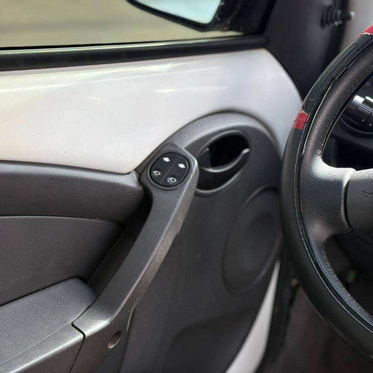 FORD Ka Hatch - Foto