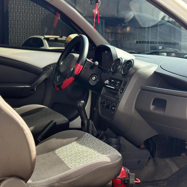 FORD Ka Hatch - Foto