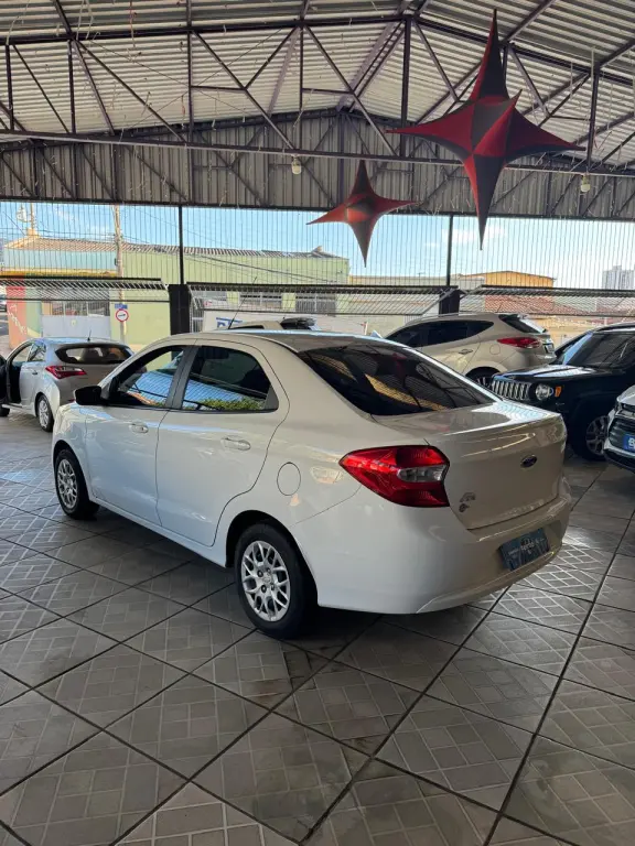 FORD Ka + Sedan - Foto