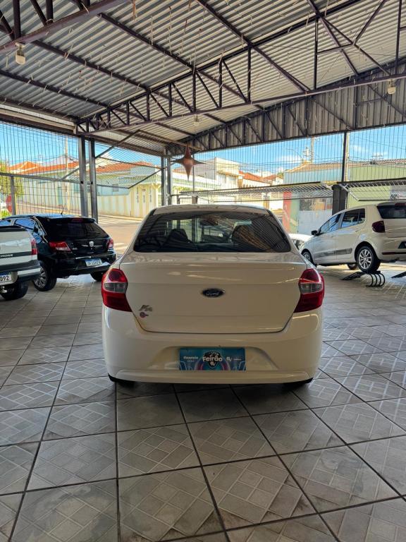 FORD Ka + Sedan - Foto