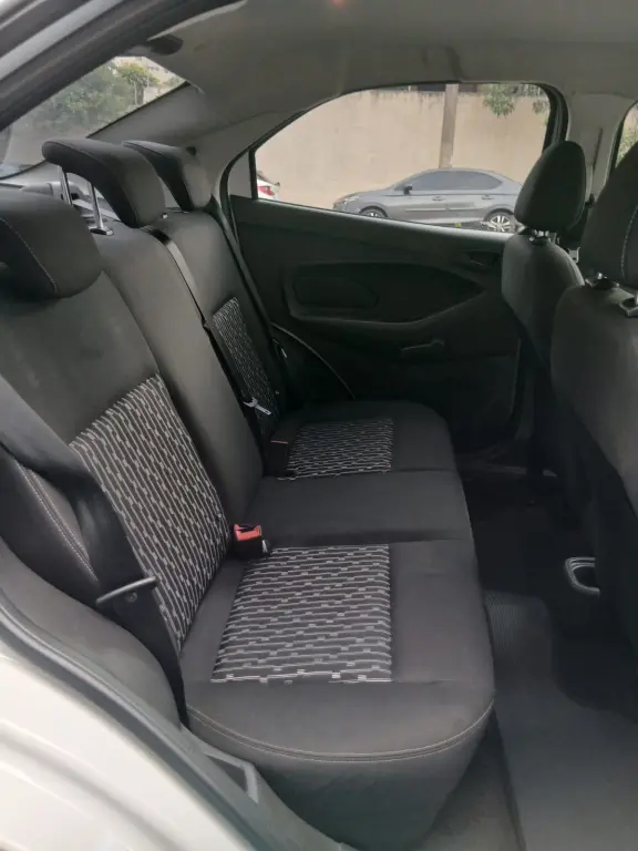 FORD Ka + Sedan - Foto