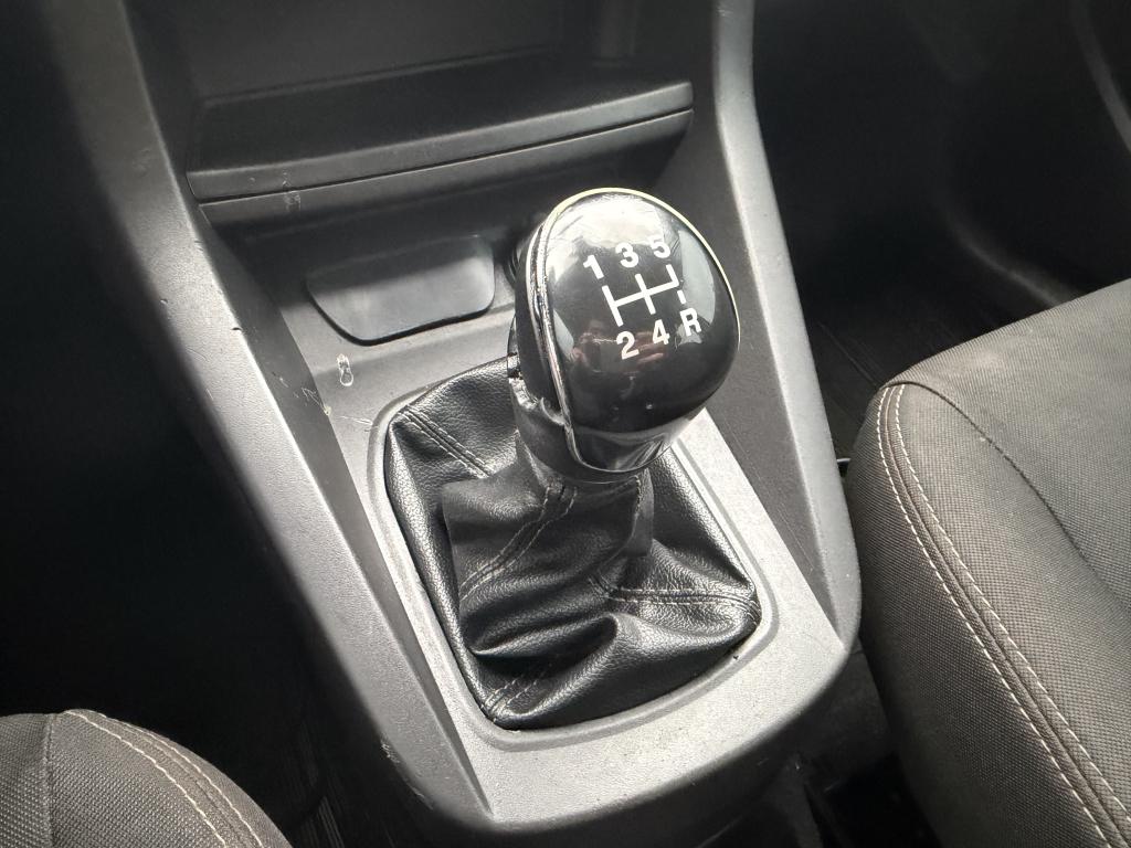FORD Ka + Sedan - Foto