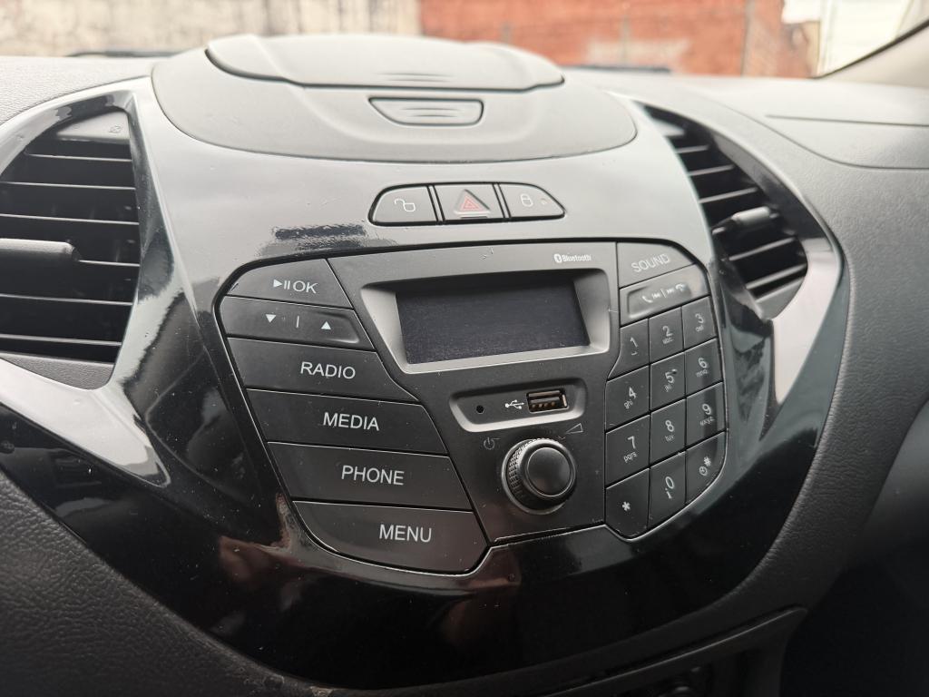 FORD Ka + Sedan - Foto