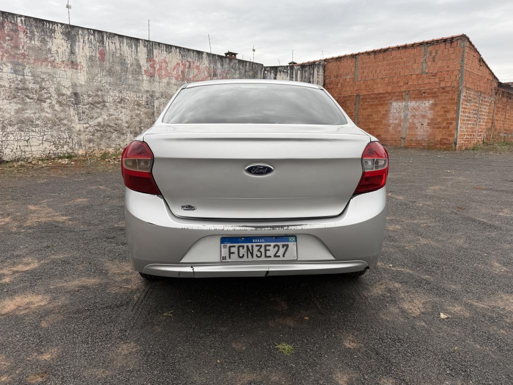 FORD Ka + Sedan - Foto