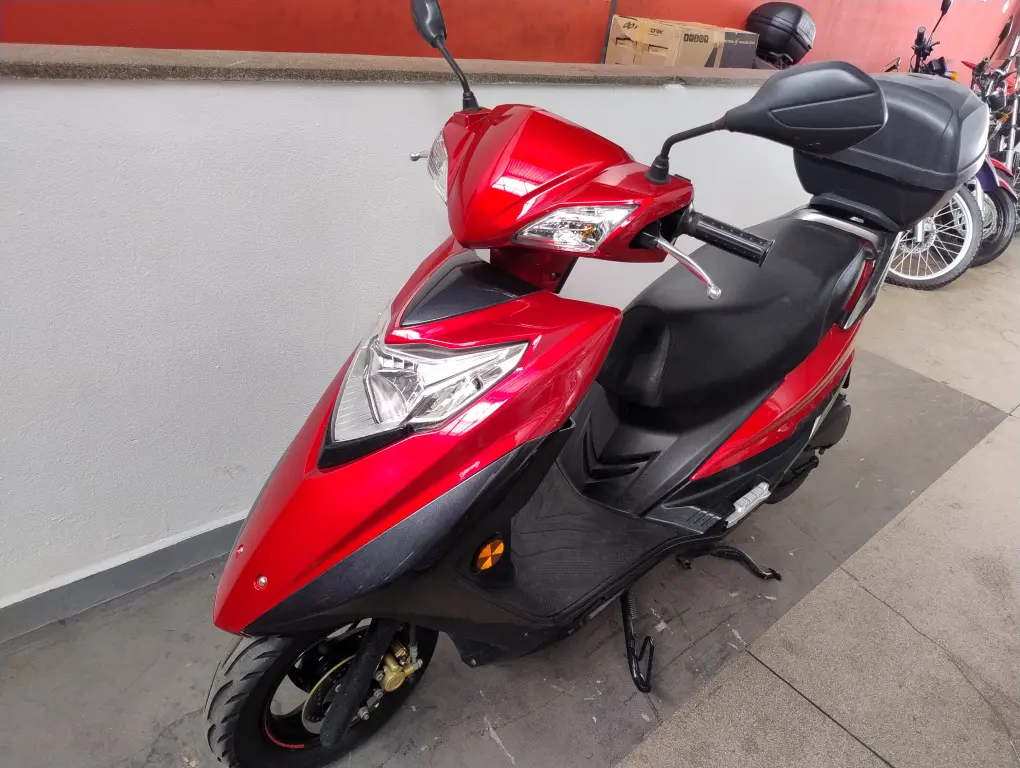 HAOJUE Lindy 125 - Foto