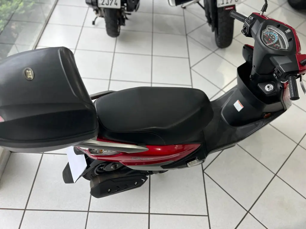 HAOJUE Lindy 125 - Foto