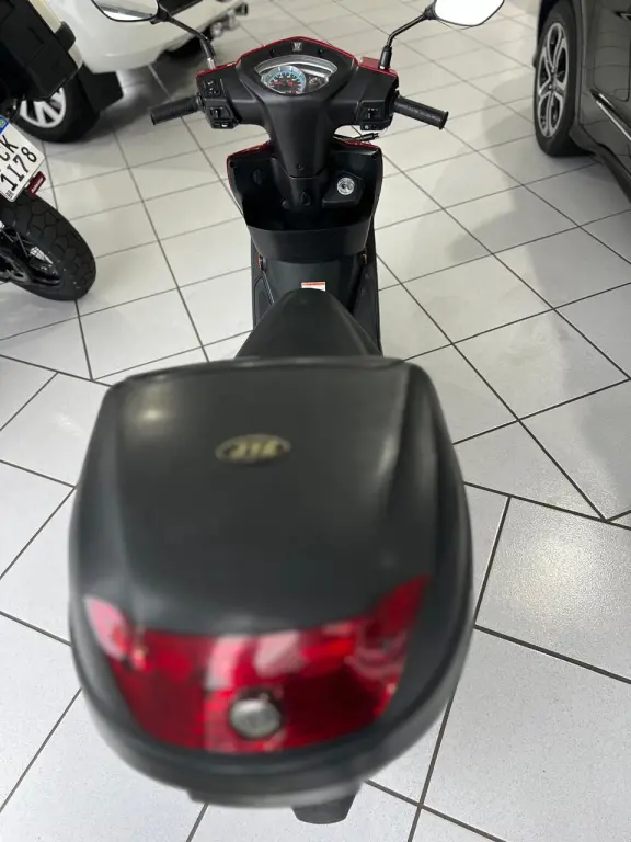 HAOJUE Lindy 125 - Foto