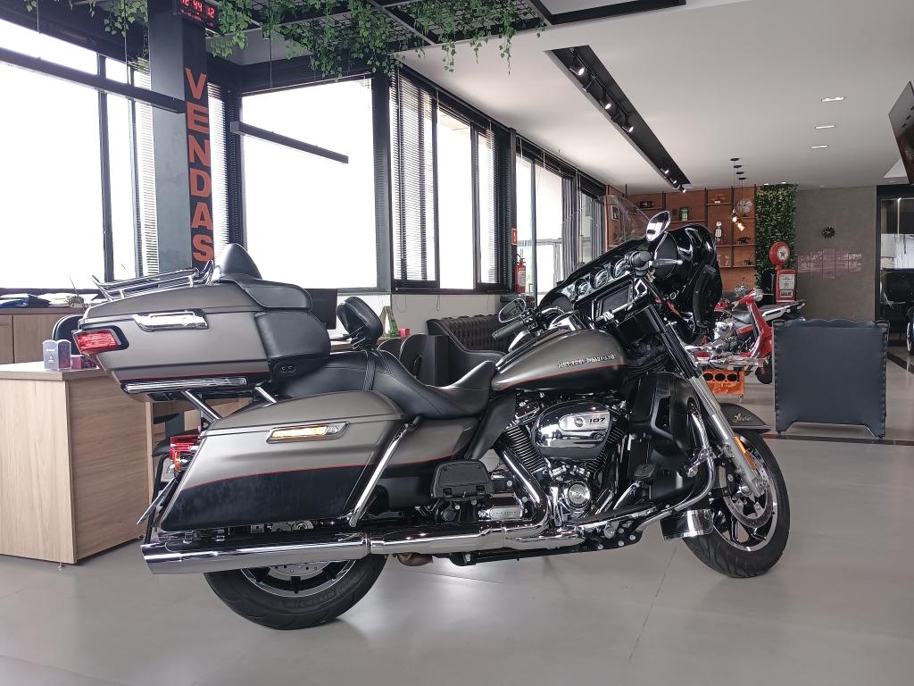 HARLEY DAVIDSON Electra Glide Ultra Limited - Foto