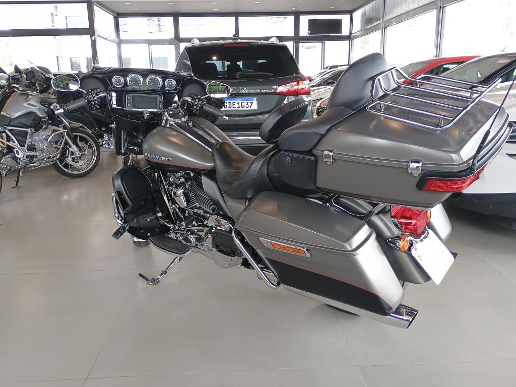 HARLEY DAVIDSON Electra Glide Ultra Limited - Foto