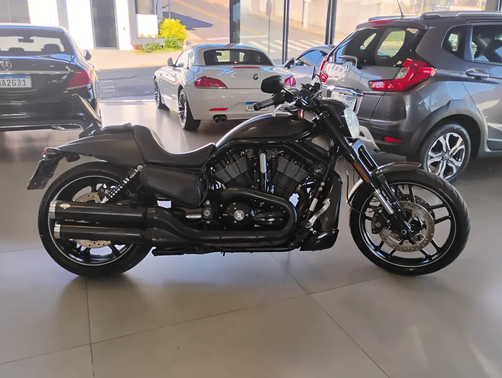 HARLEY DAVIDSON Night Rod Special - Foto