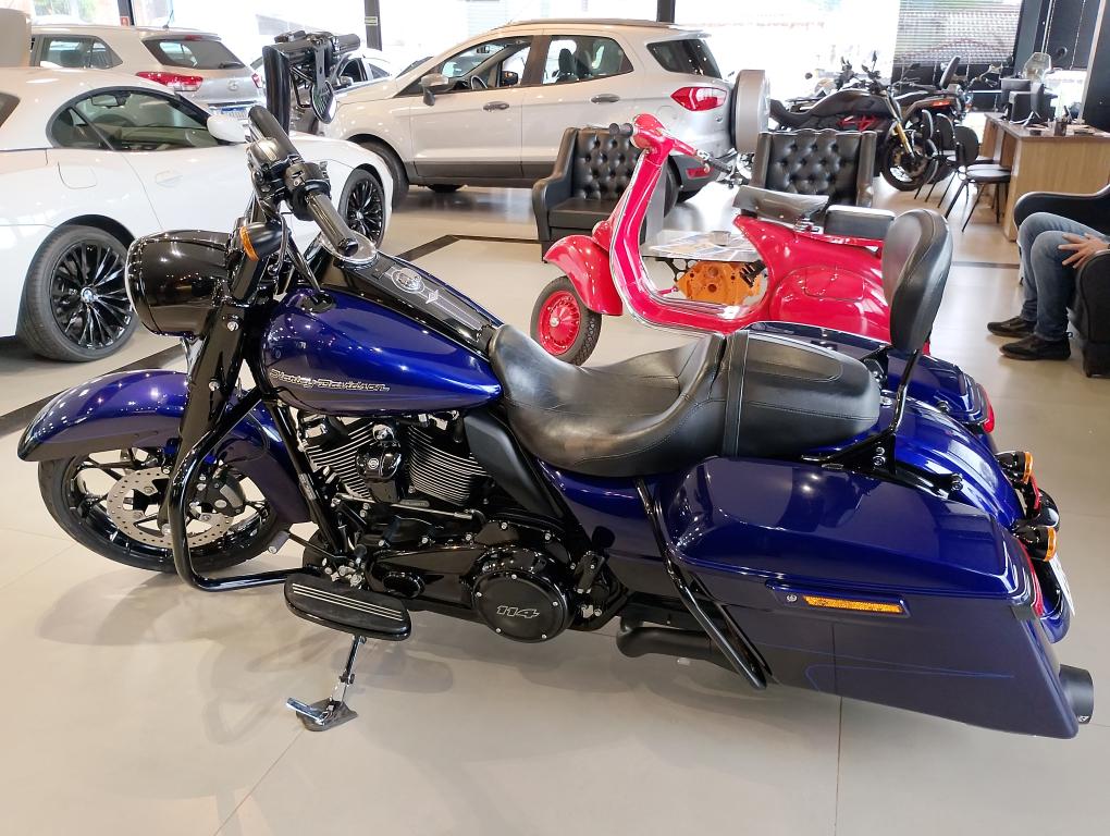 HARLEY DAVIDSON Road King - Foto