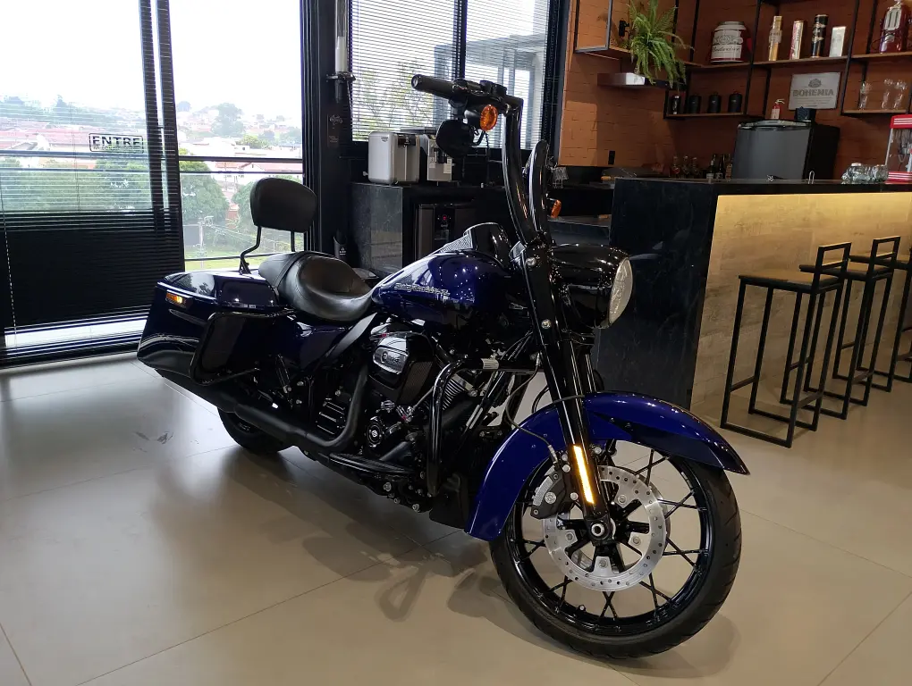 HARLEY DAVIDSON Road King - Foto