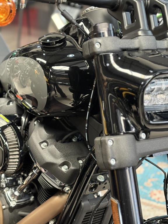 HARLEY DAVIDSON Softail Fat Bob - Foto