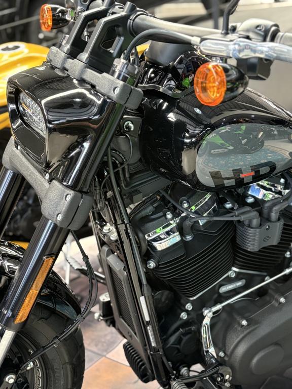 HARLEY DAVIDSON Softail Fat Bob - Foto