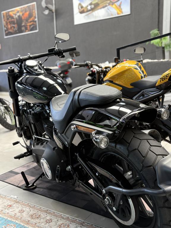 HARLEY DAVIDSON Softail Fat Bob - Foto