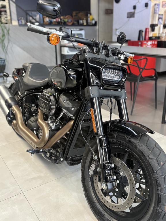 HARLEY DAVIDSON Softail Fat Bob - Foto