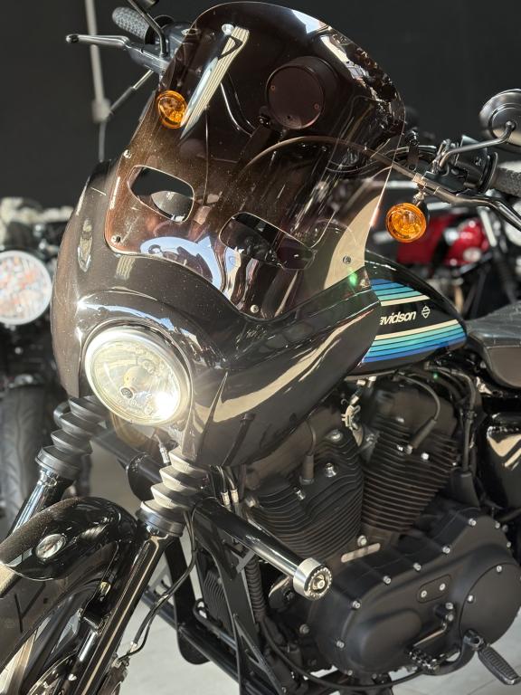 HARLEY DAVIDSON Sportster XL 1200 - Foto