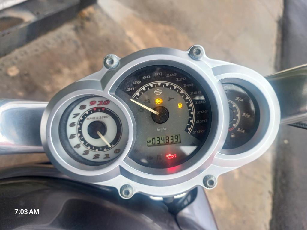 HARLEY DAVIDSON V-Rod - Foto