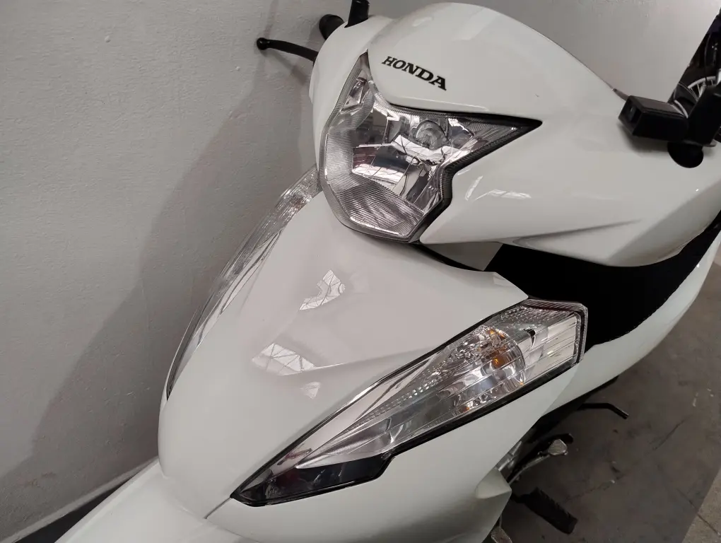HONDA Biz 110 I - Foto