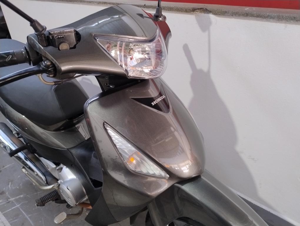 HONDA Biz 125 - Foto