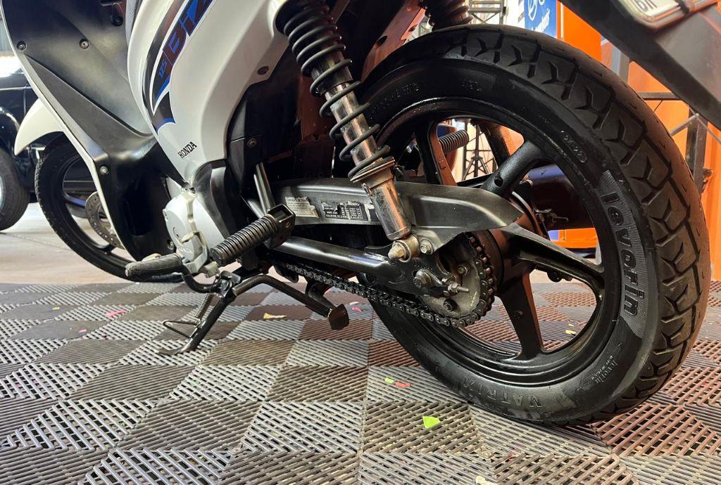 HONDA Biz 125 - Foto