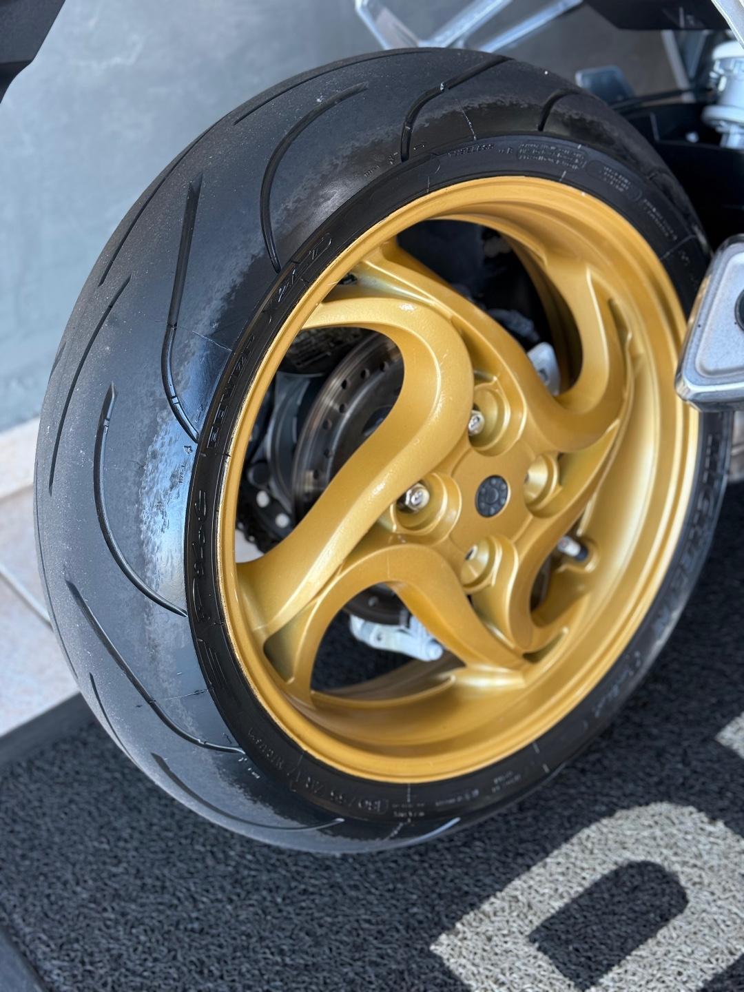 HONDA CB 1000 R - Foto