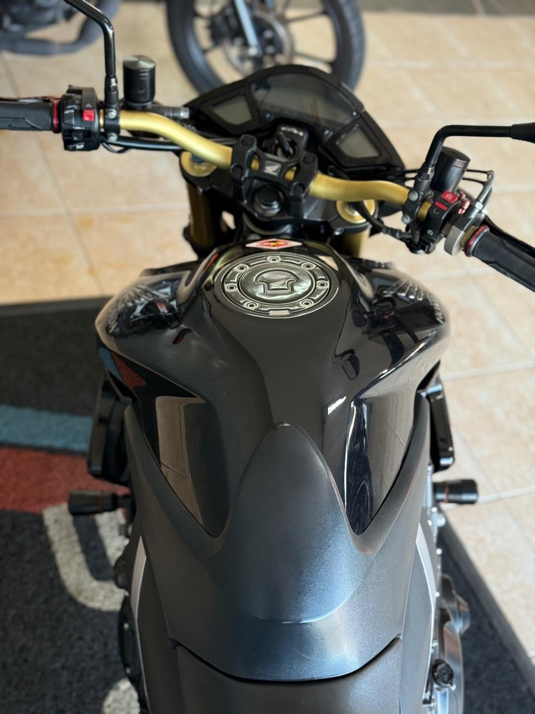 HONDA CB 1000 R - Foto