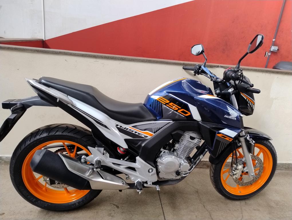 HONDA CB 250 F Twister