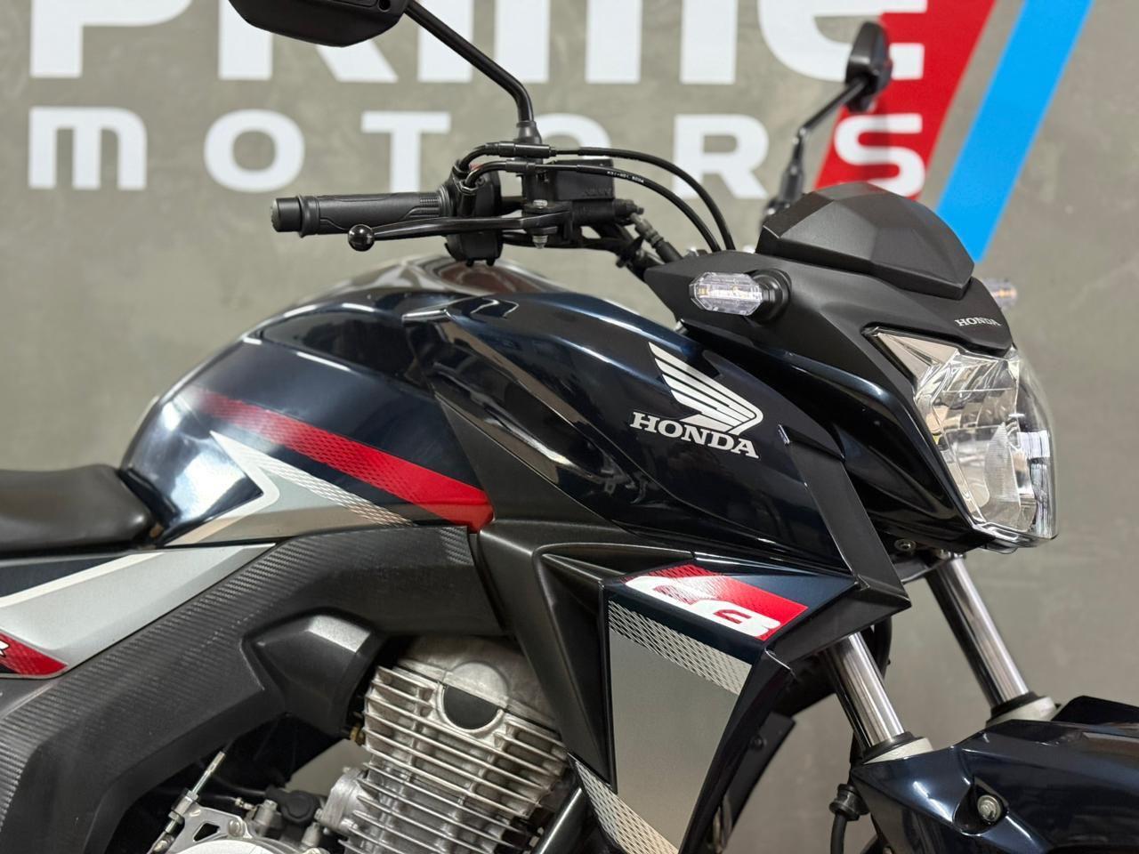 HONDA CB 250 F Twister - Foto