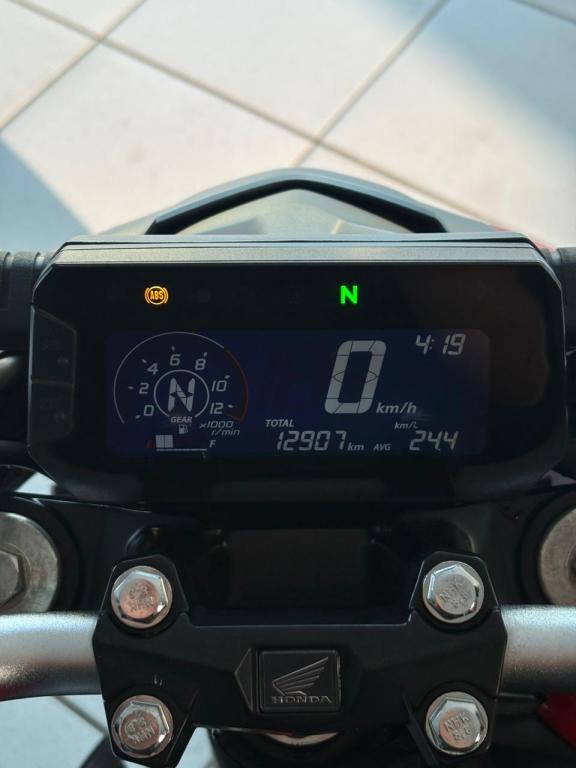 HONDA CB 300 F Twister - Foto