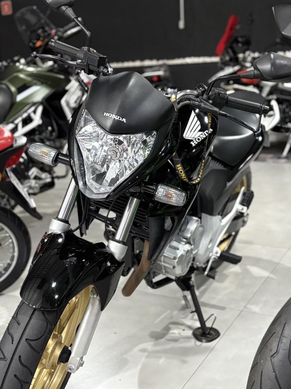 HONDA CB 300 R - Foto