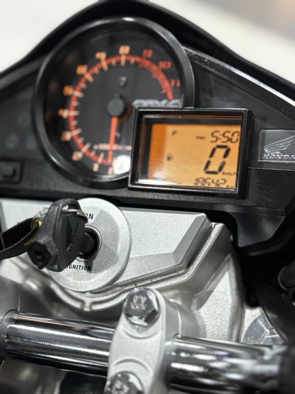 HONDA CB 300 R - Foto