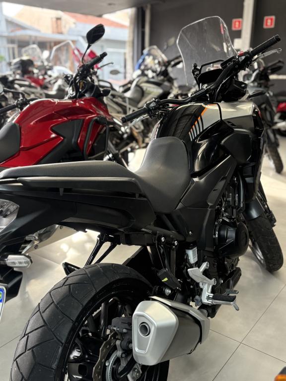 HONDA CB 500 X - Foto