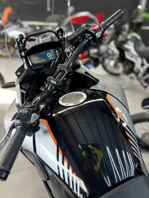 HONDA CB 500 X - Foto