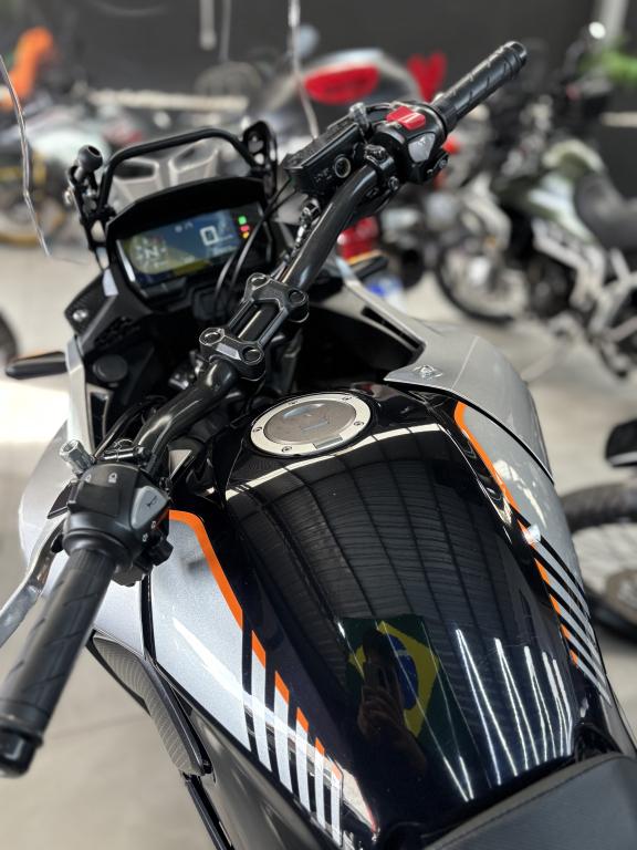 HONDA CB 500 X - Foto