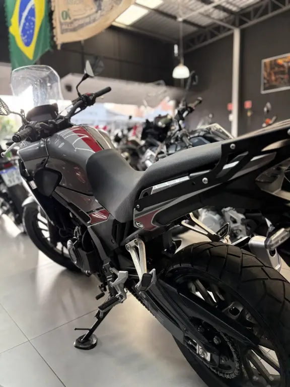 HONDA CB 500 X - Foto