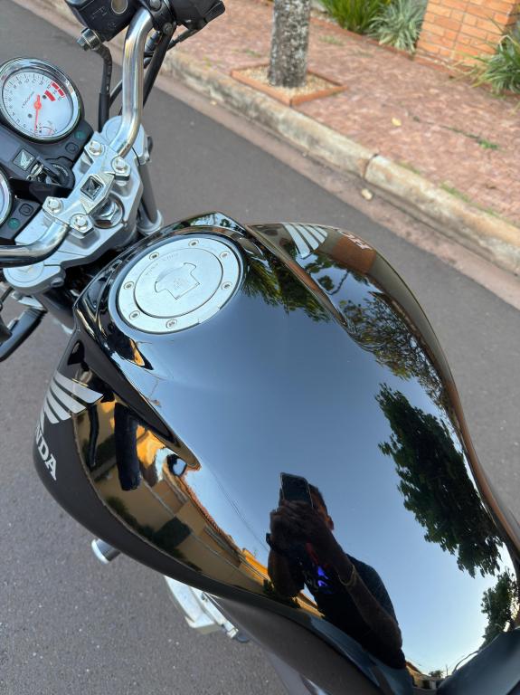 HONDA CB 600 F HORNET - Foto