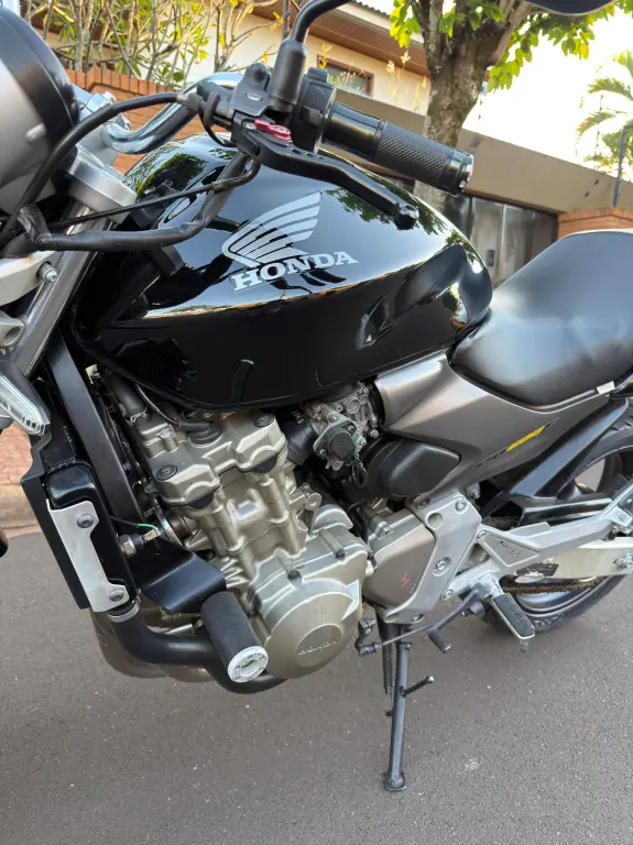 HONDA CB 600 F HORNET - Foto