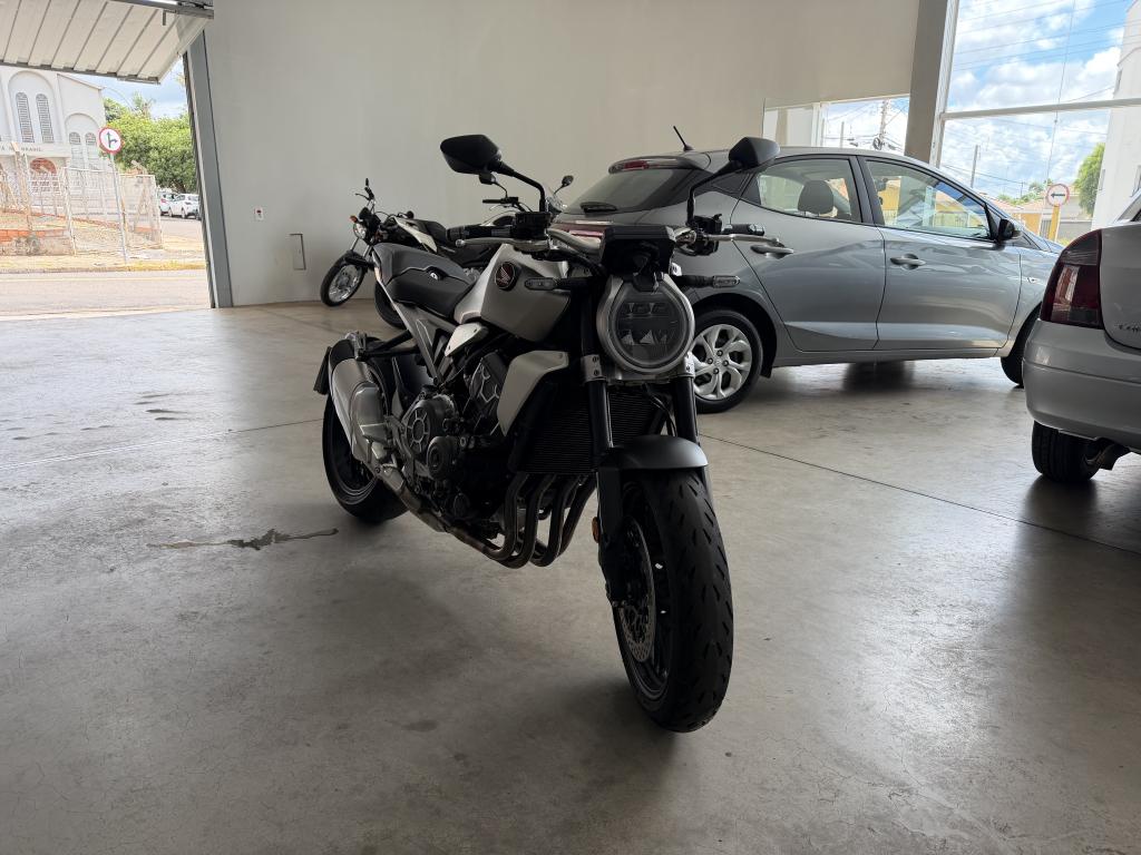 HONDA CBR 1000 - Foto