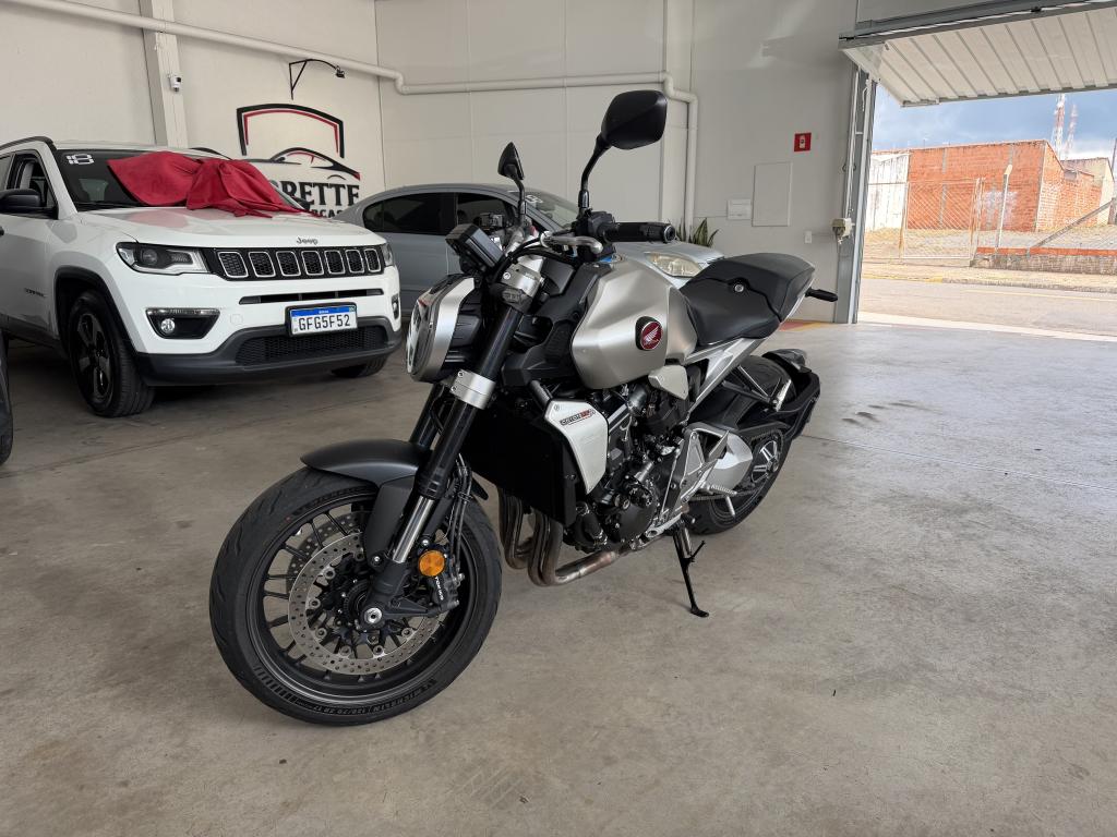 HONDA CBR 1000 - Foto