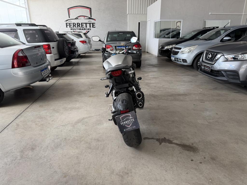 HONDA CBR 1000 - Foto
