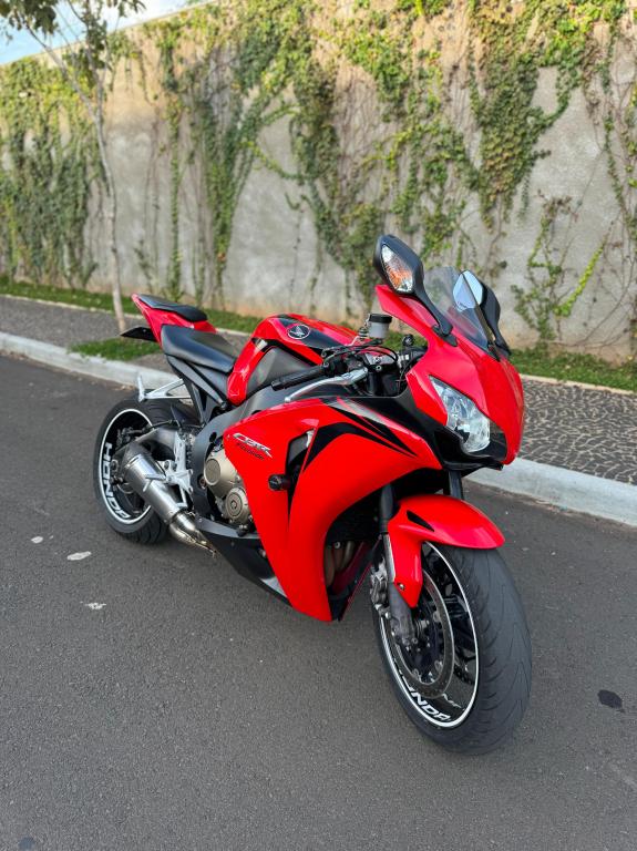 HONDA CBR 1000 RR