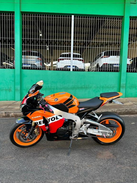 HONDA CBR 1000 RR - Foto