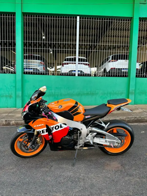 HONDA CBR 1000 RR - Foto