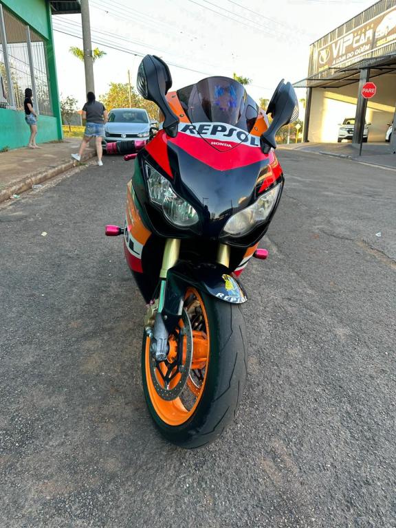 HONDA CBR 1000 RR - Foto