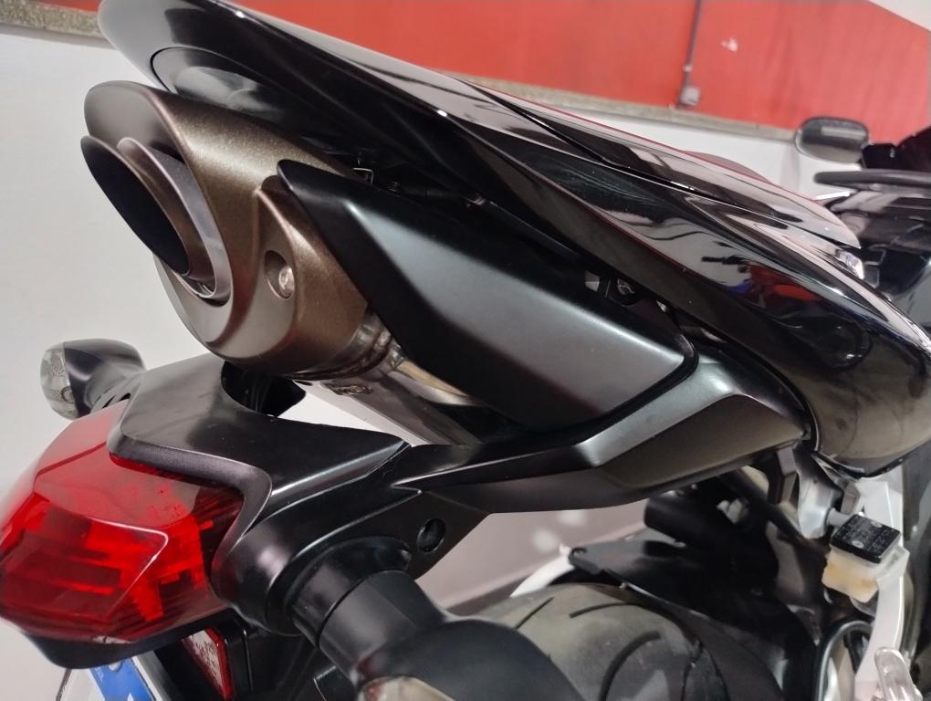 HONDA CBR 600 RR - Foto